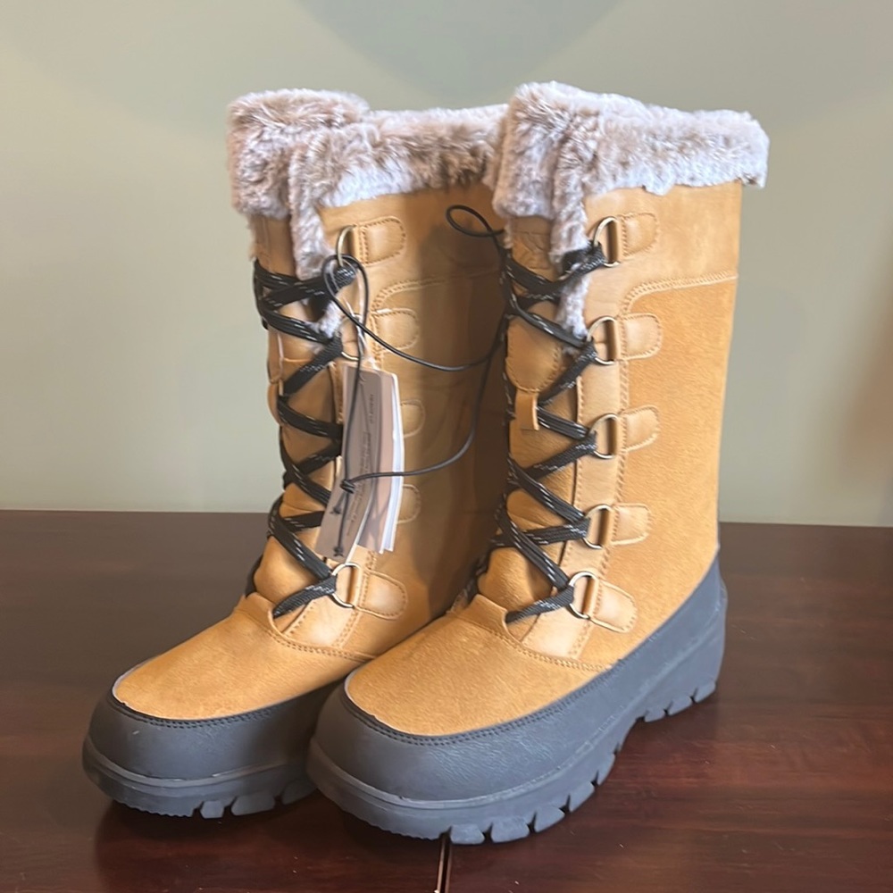 NWT All in motion winter boots size 7